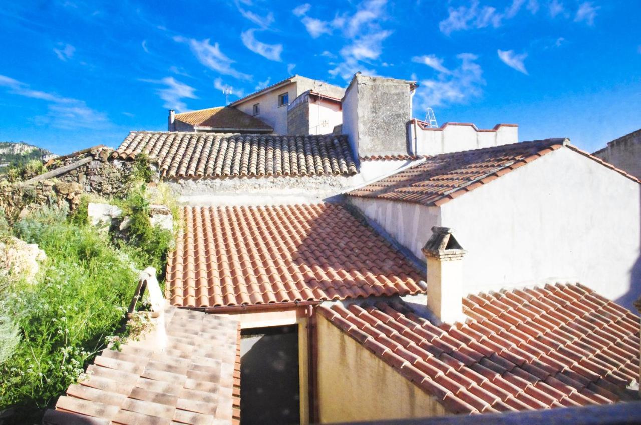 Dè Ajala - B&B de Charme Laconi Bagian luar foto