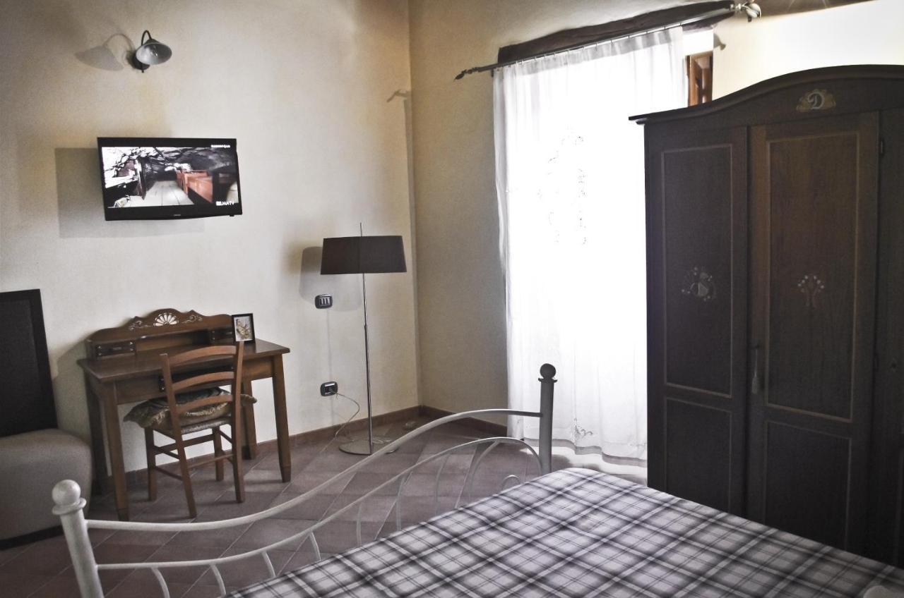 Dè Ajala - B&B de Charme Laconi Bagian luar foto