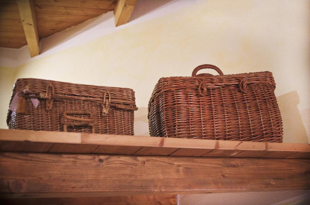 Dè Ajala - B&B de Charme Laconi Bagian luar foto