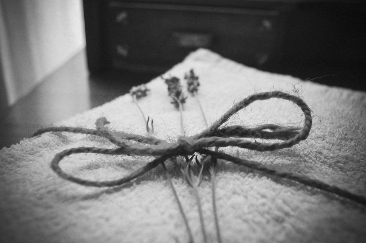 Dè Ajala - B&B de Charme Laconi Bagian luar foto