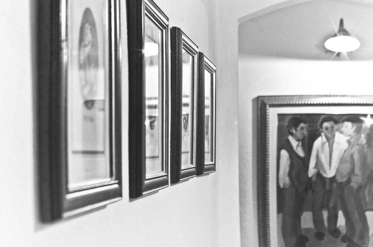 Dè Ajala - B&B de Charme Laconi Bagian luar foto